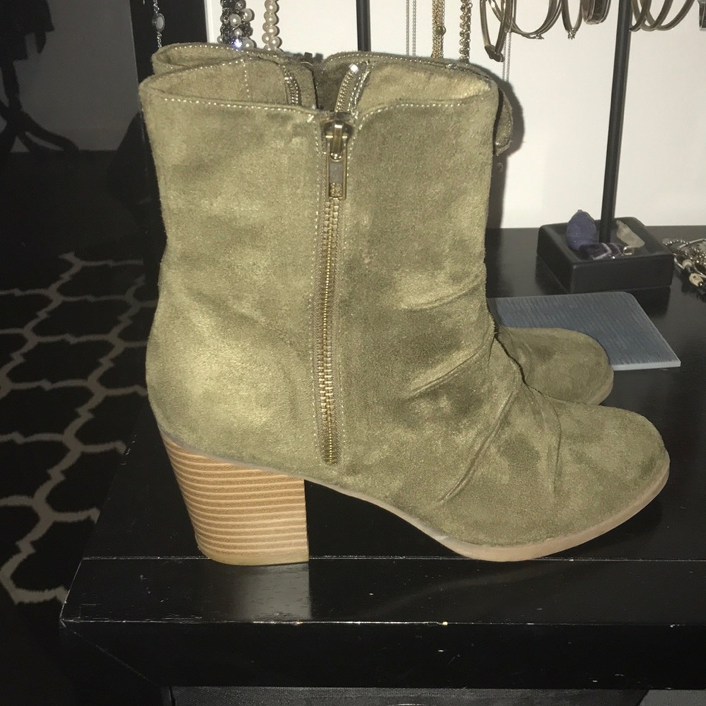 Matisse green suede booties